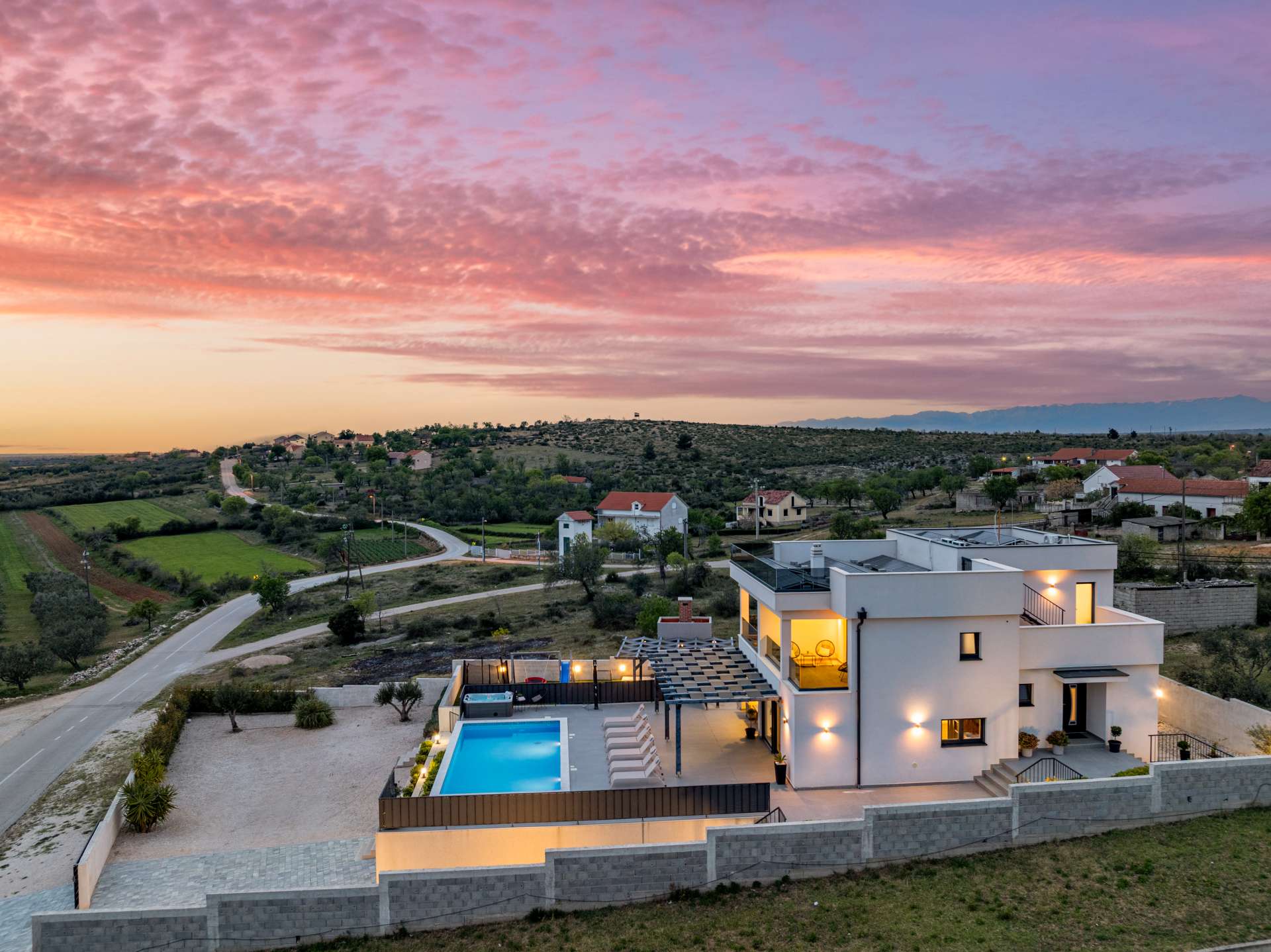 Villa Katarina with pool and jacuzzi