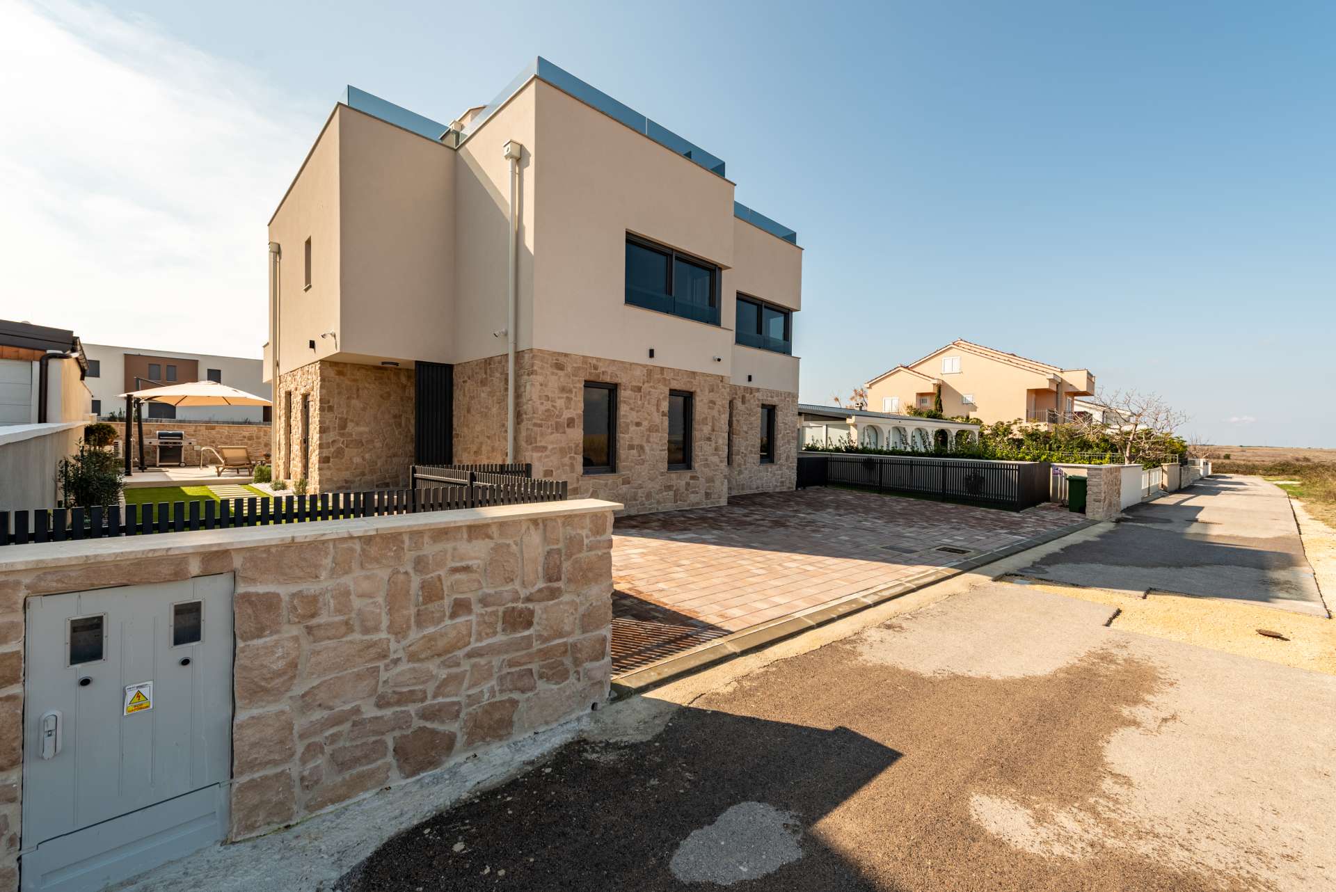 Seaview Villa Sal with pool, jacuzzi and sauna