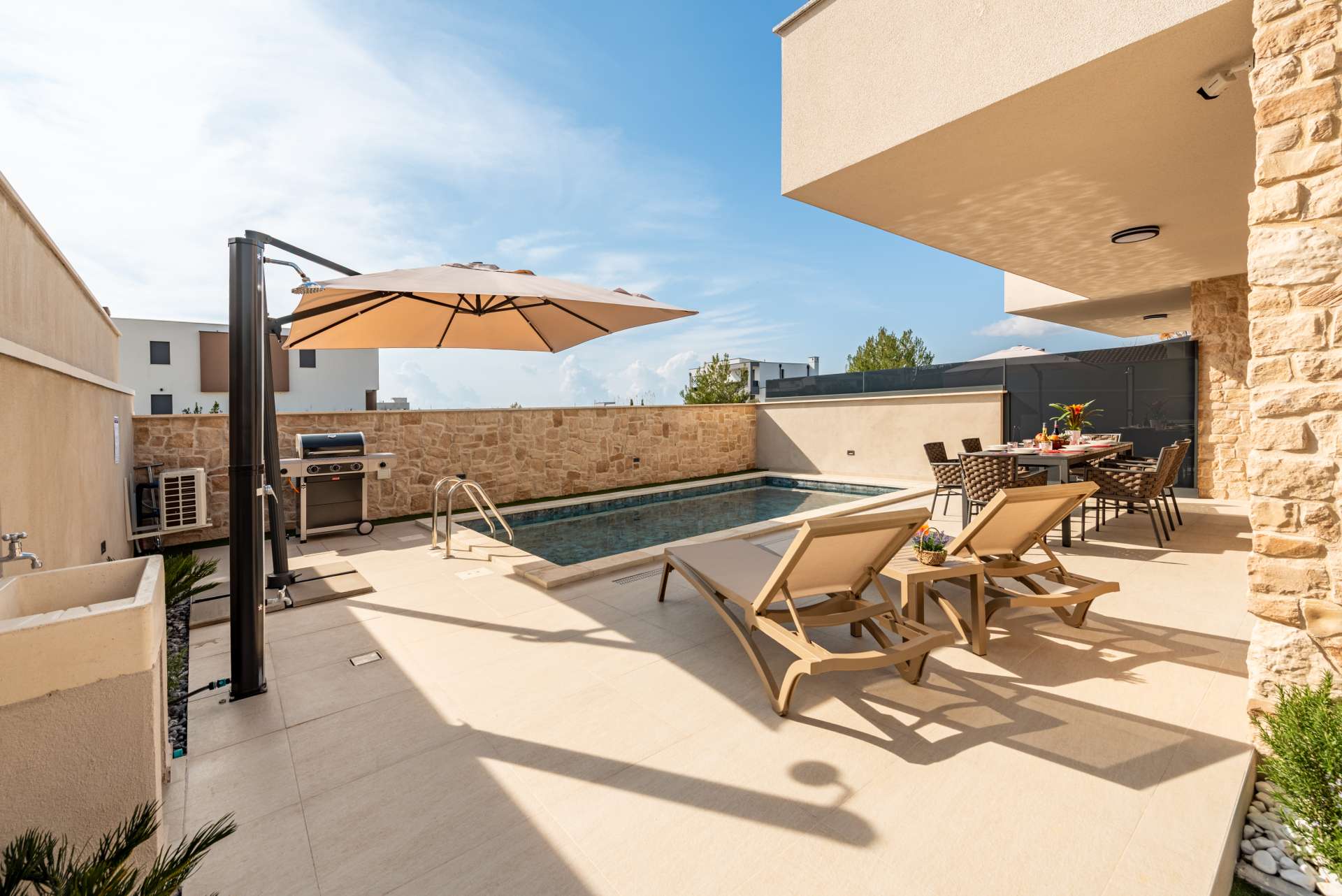 Seaview Villa Sal with pool, jacuzzi and sauna