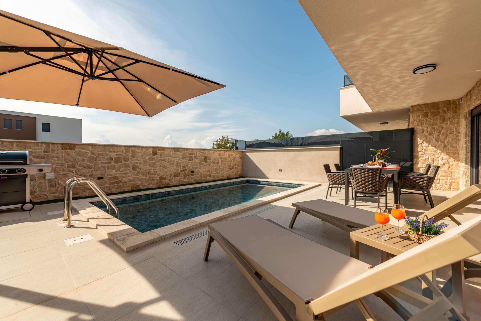 Seaview Villa Sal with pool, jacuzzi and sauna