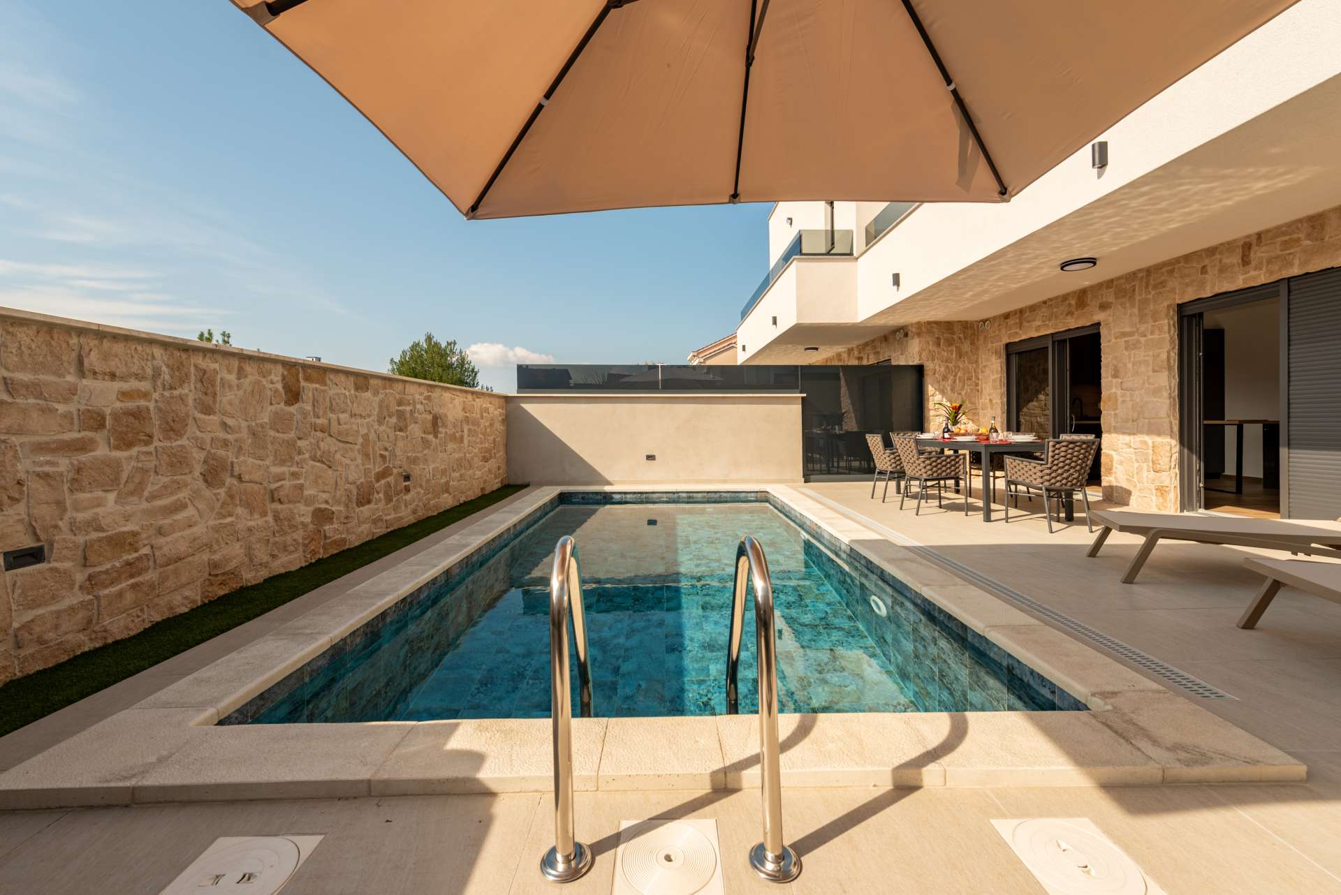 Seaview Villa Sal with pool, jacuzzi and sauna
