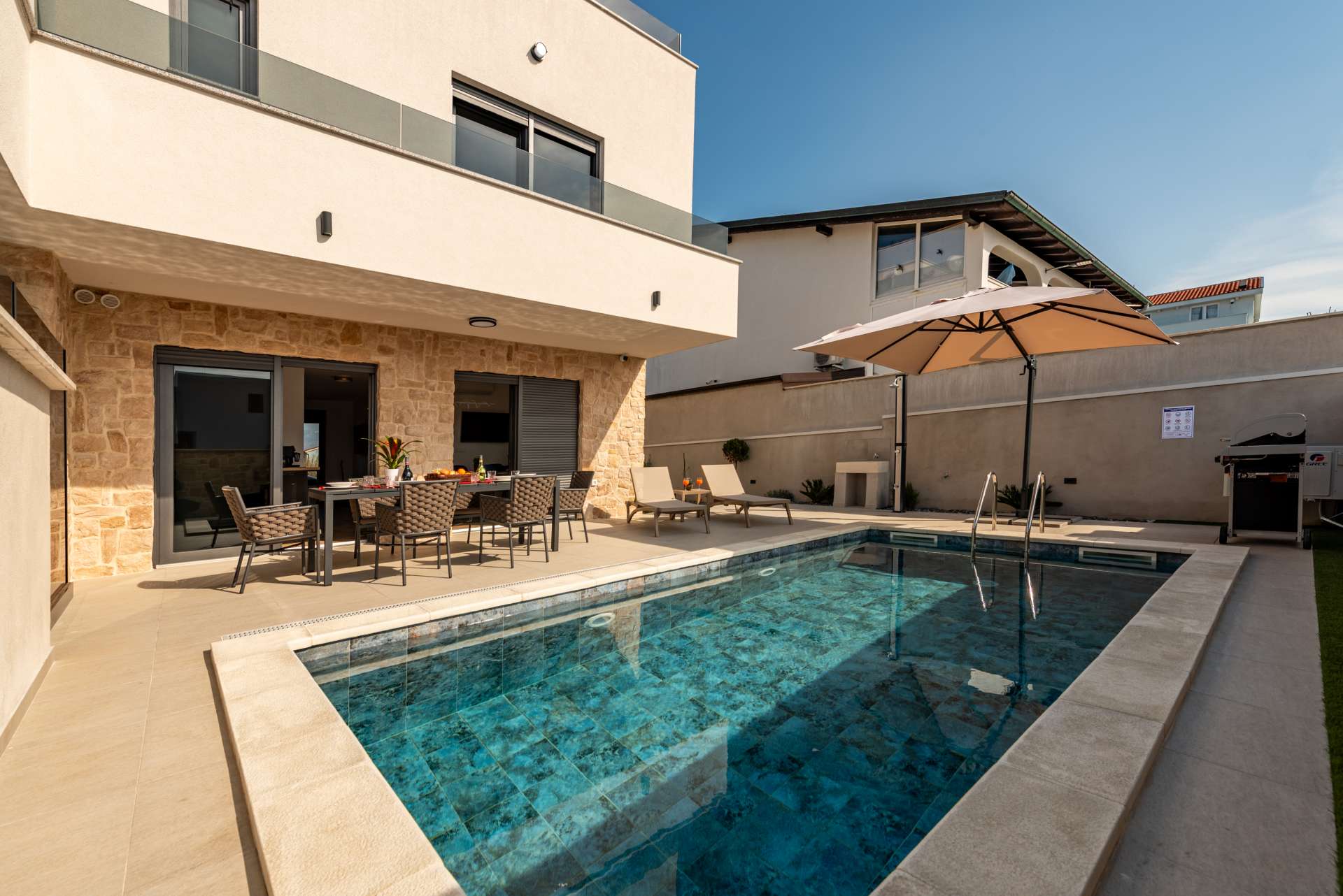 Seaview Villa Sal with pool, jacuzzi and sauna
