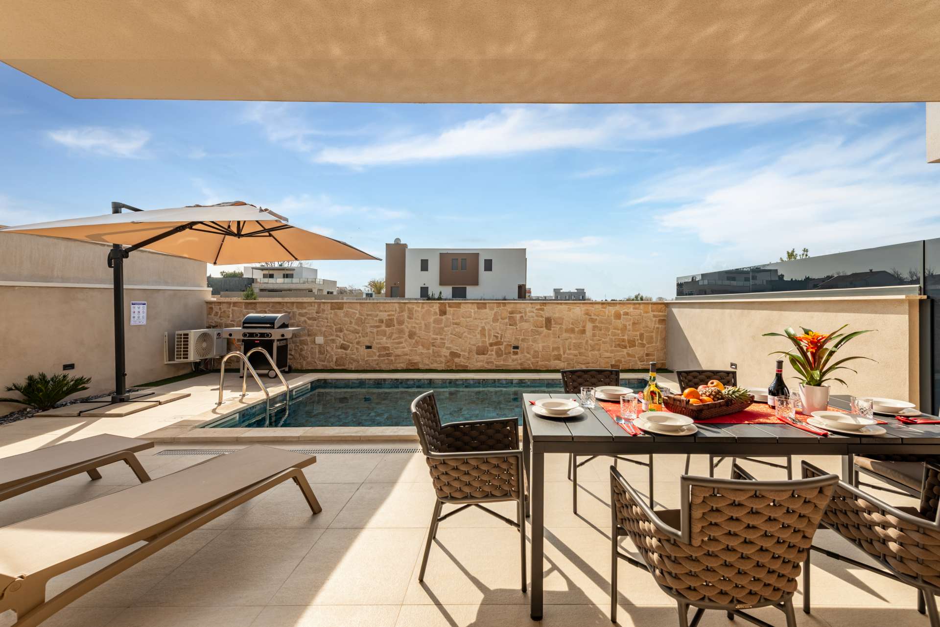 Seaview Villa Sal with pool, jacuzzi and sauna