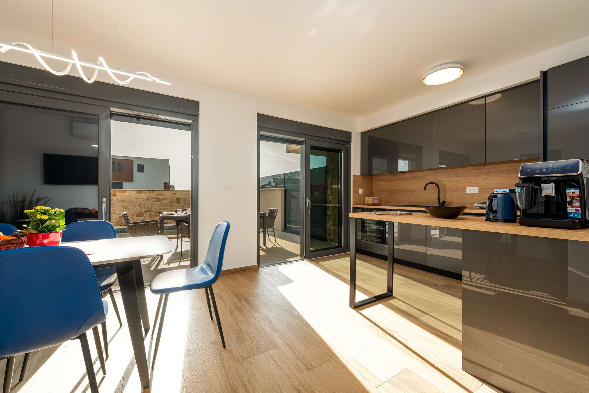 Seaview Villa Sal with pool, jacuzzi and sauna