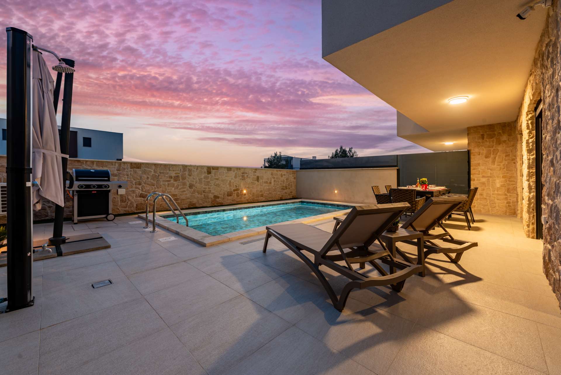 Seaview Villa Sal with pool, jacuzzi and sauna