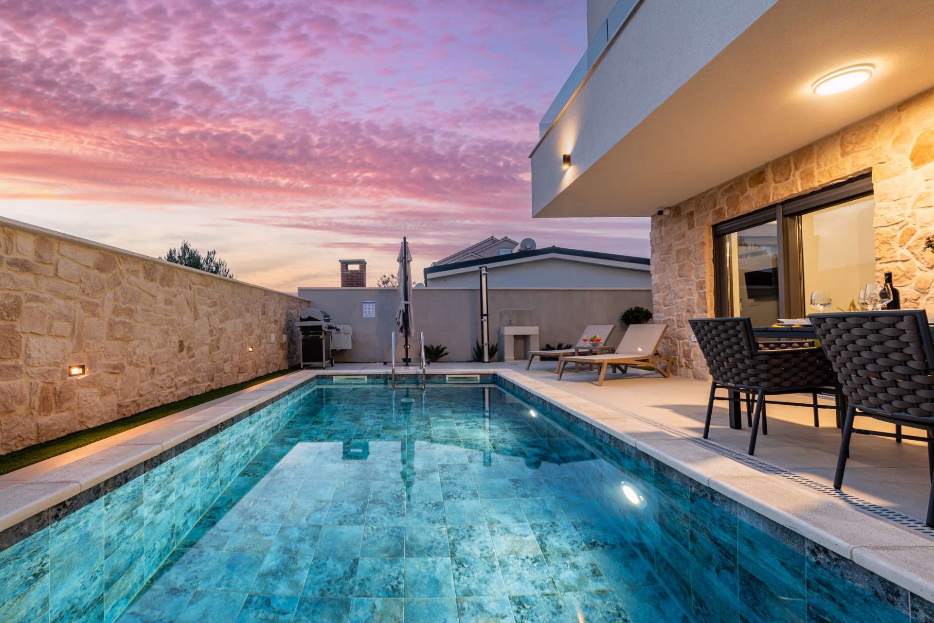 Seaview villa Mar with pool, jacuzzi and sauna