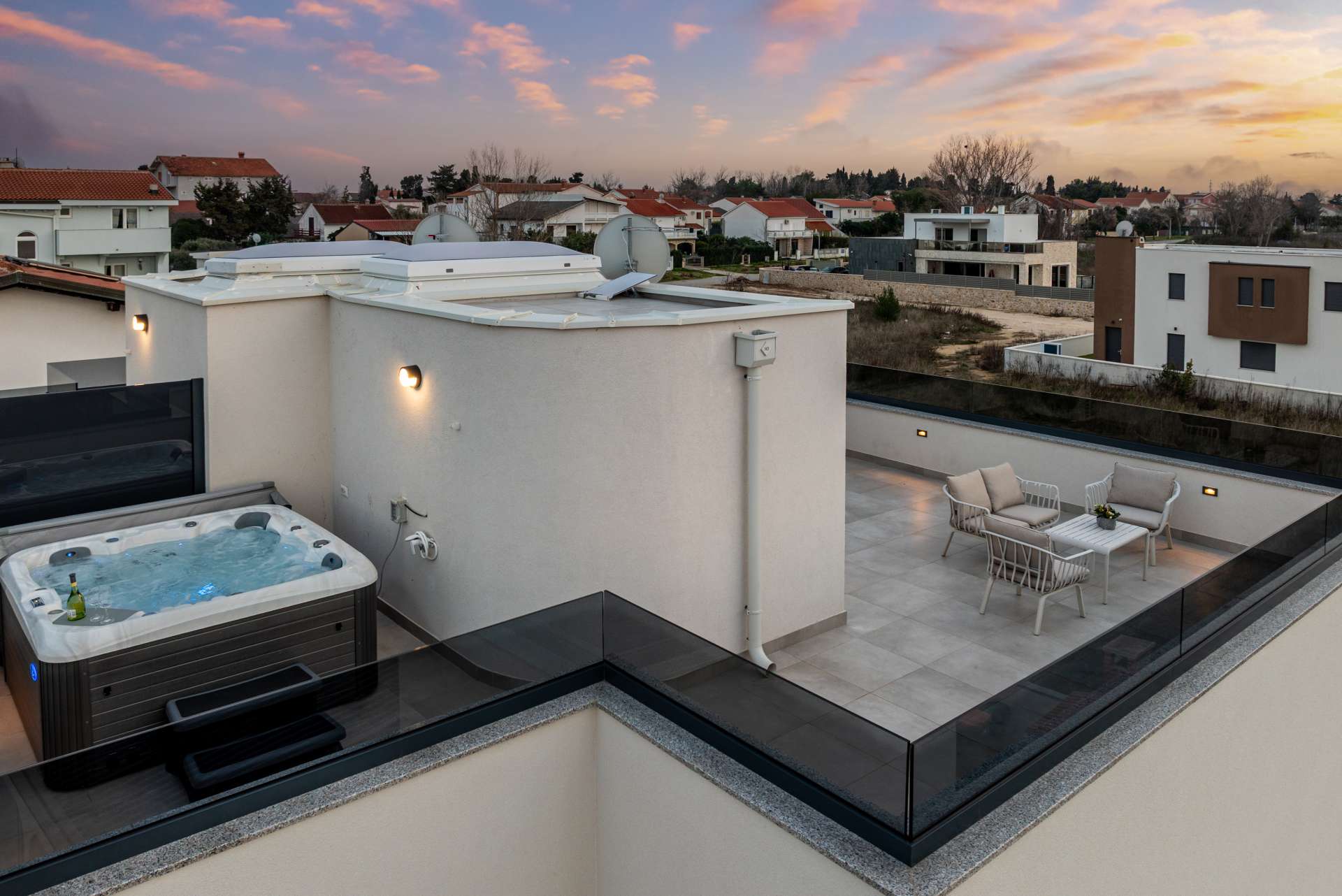 Seaview villa Mar with pool, jacuzzi and sauna