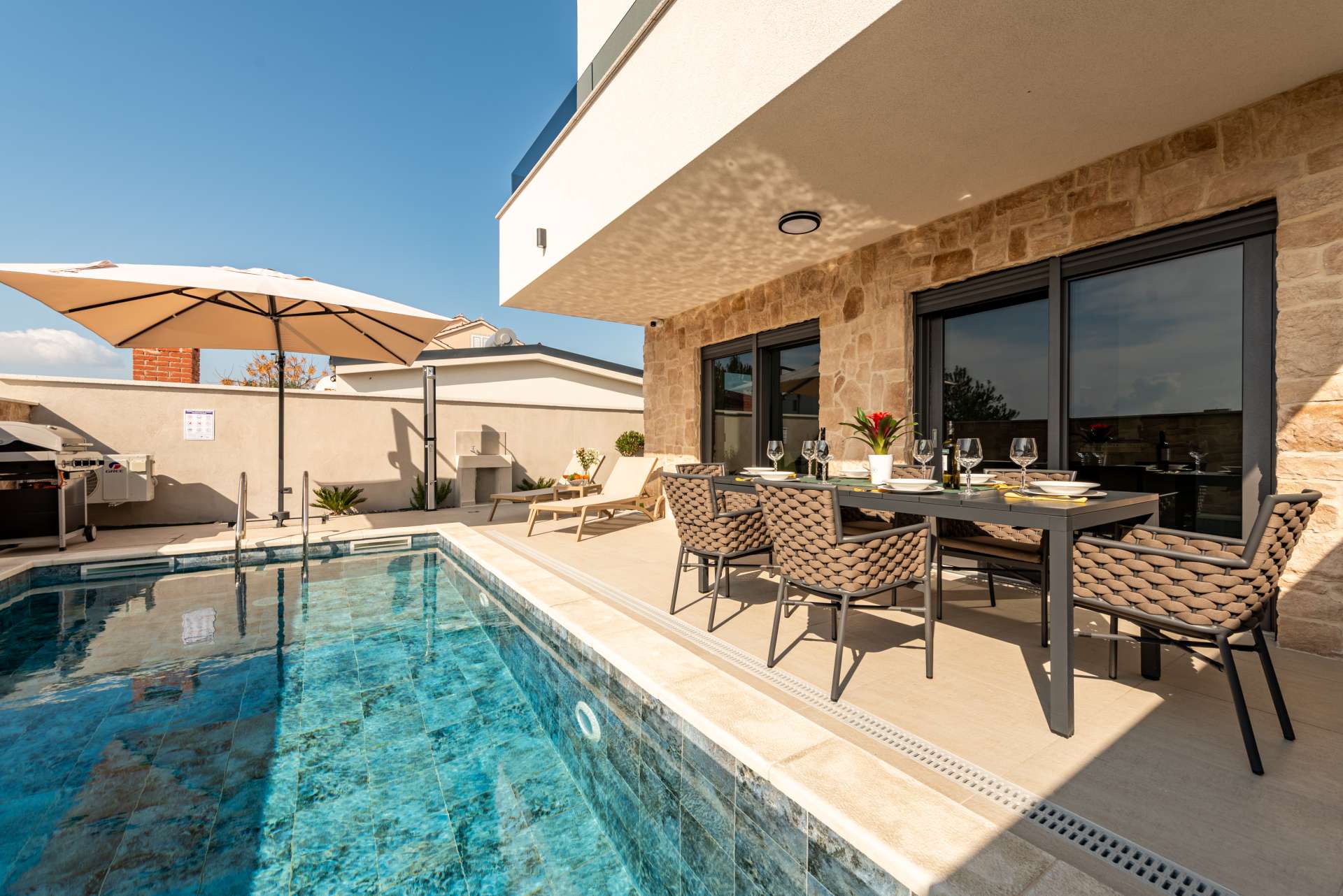 Seaview villa Mar with pool, jacuzzi and sauna