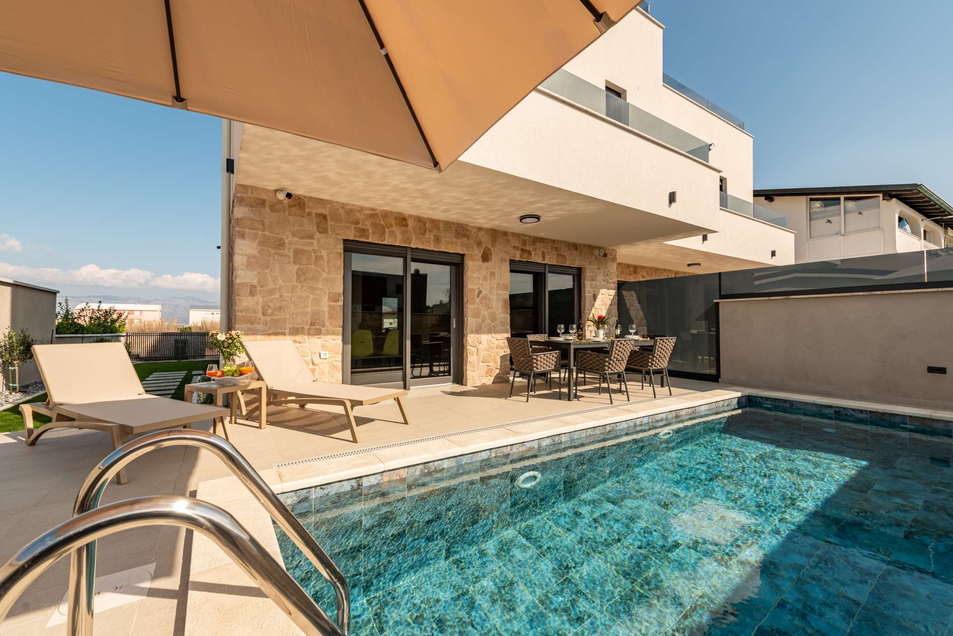 Seaview villa Mar with pool, jacuzzi and sauna