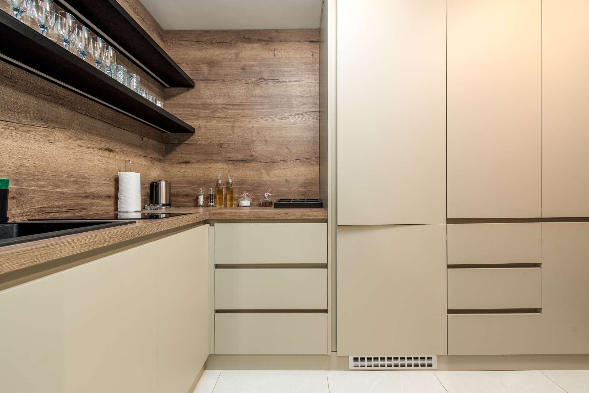 Luxury Studio Apartment Infinity Blue A6 (3 pax)