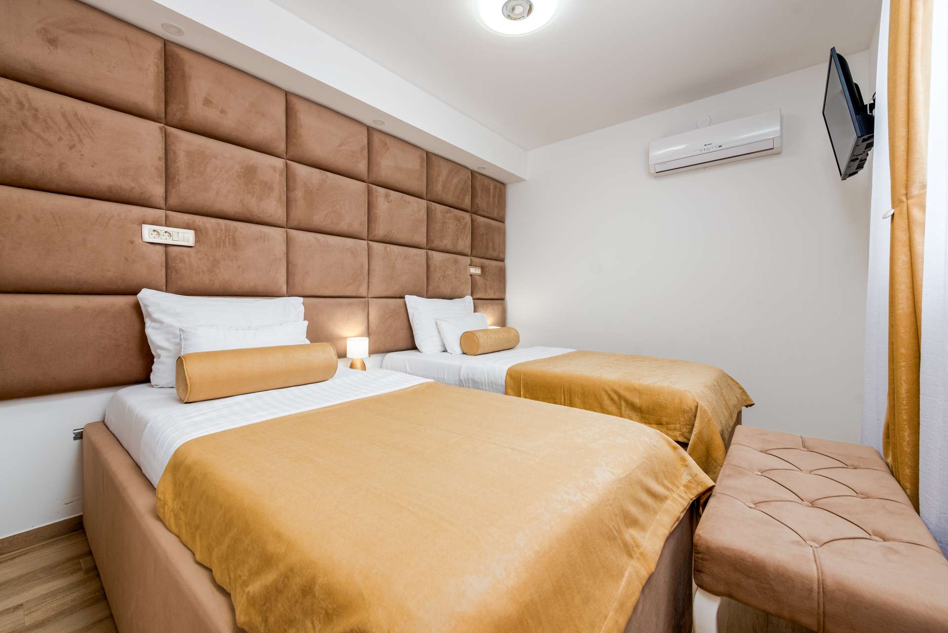 4* Villa Amfora for 12 guests