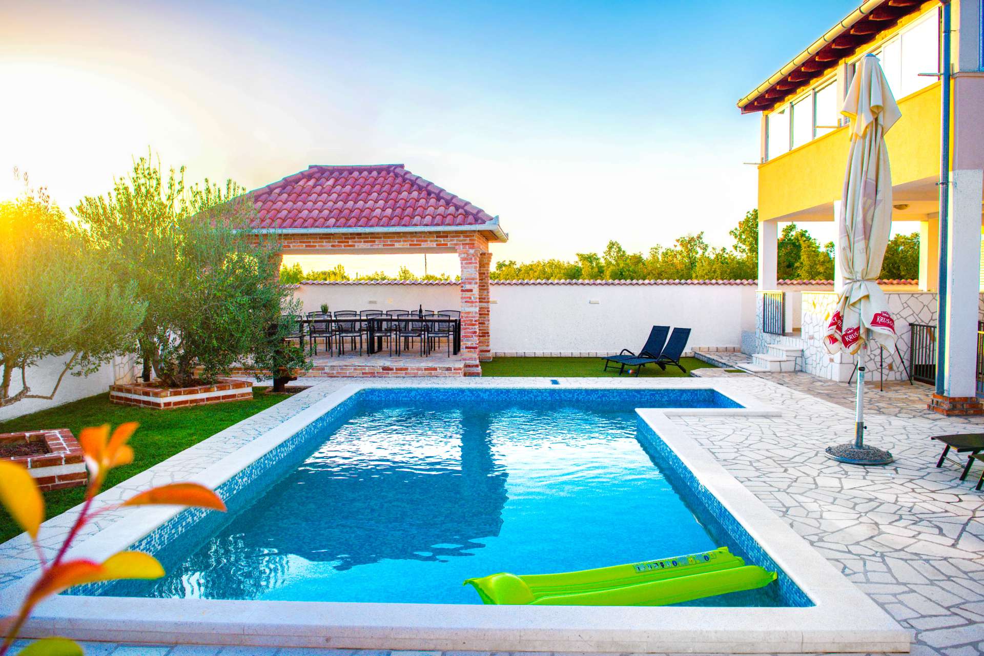 Holiday Home Dinko with pool