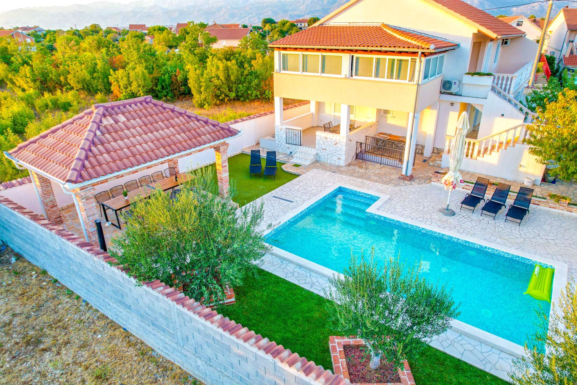 Holiday Home Dinko with pool