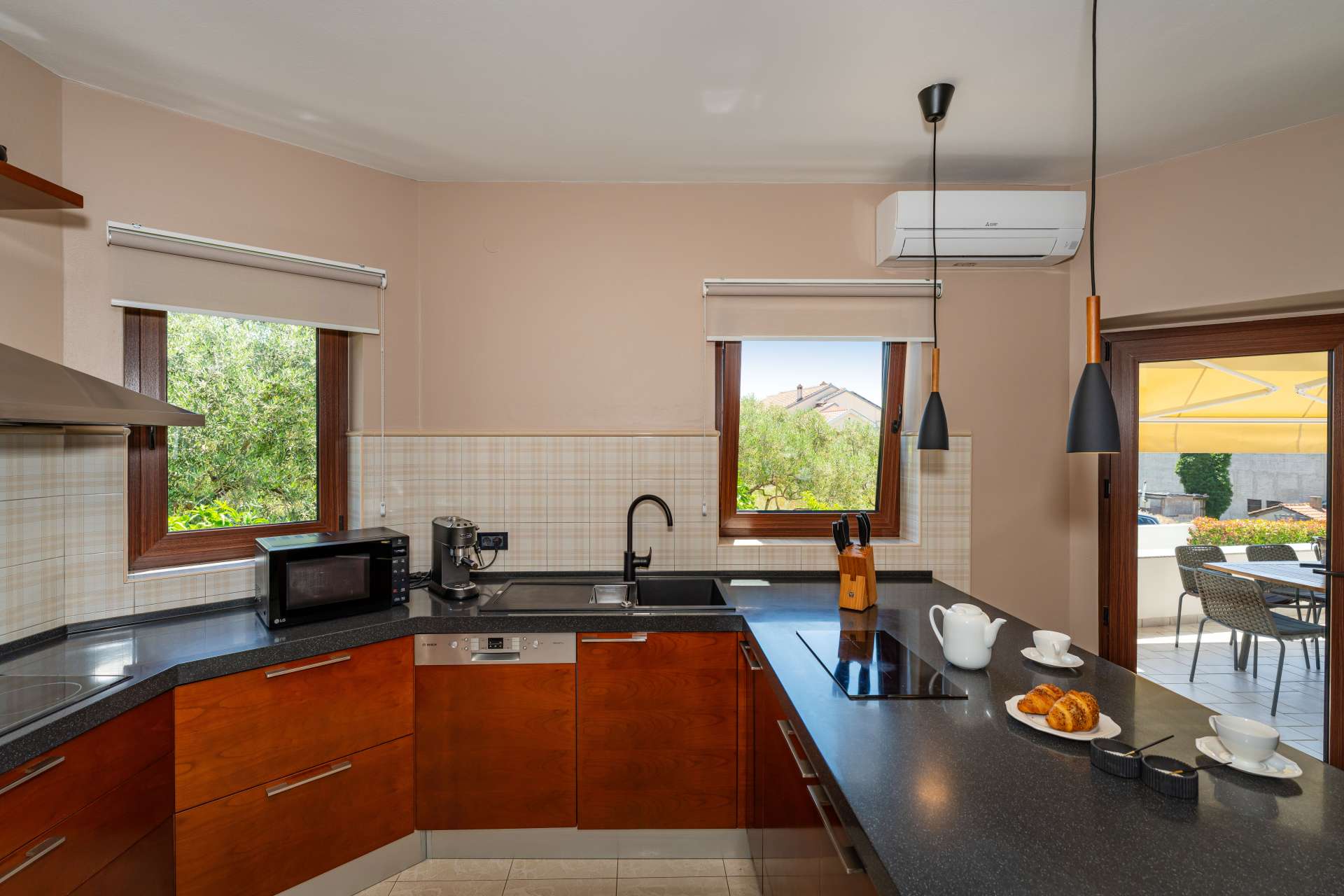 Seaview villa Tia with pool
