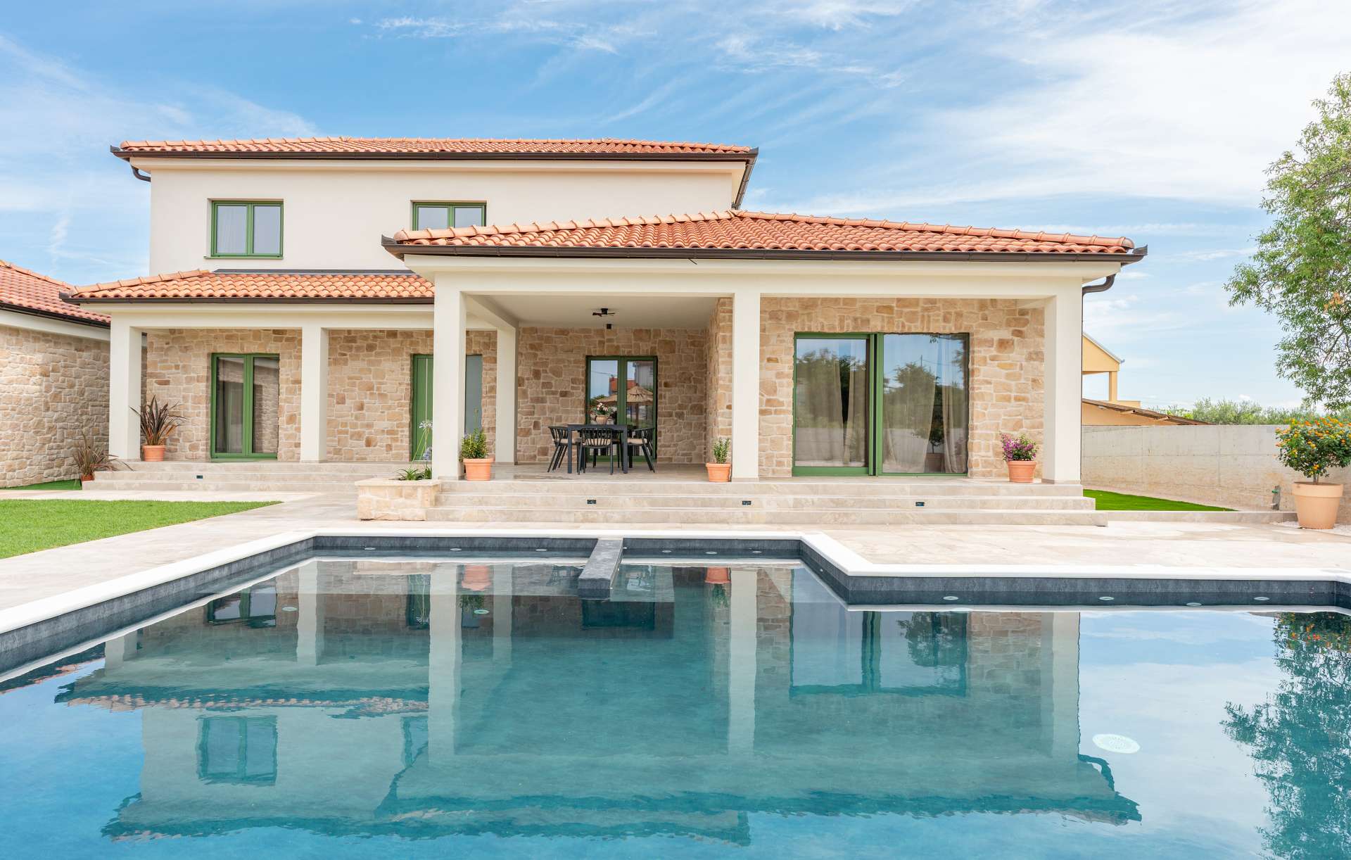 Beautiful Villa Lorna with pool