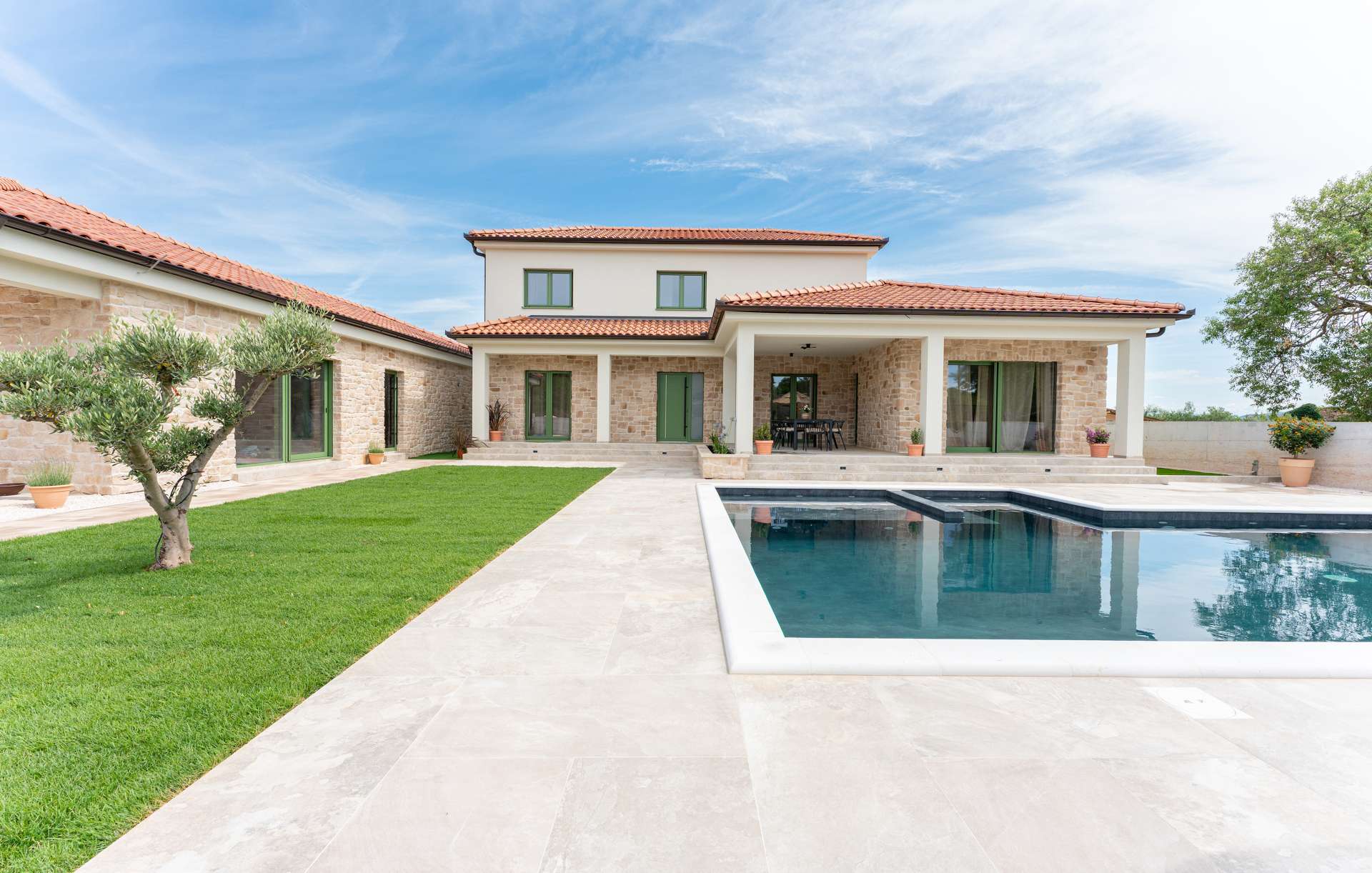 Beautiful Villa Lorna with pool