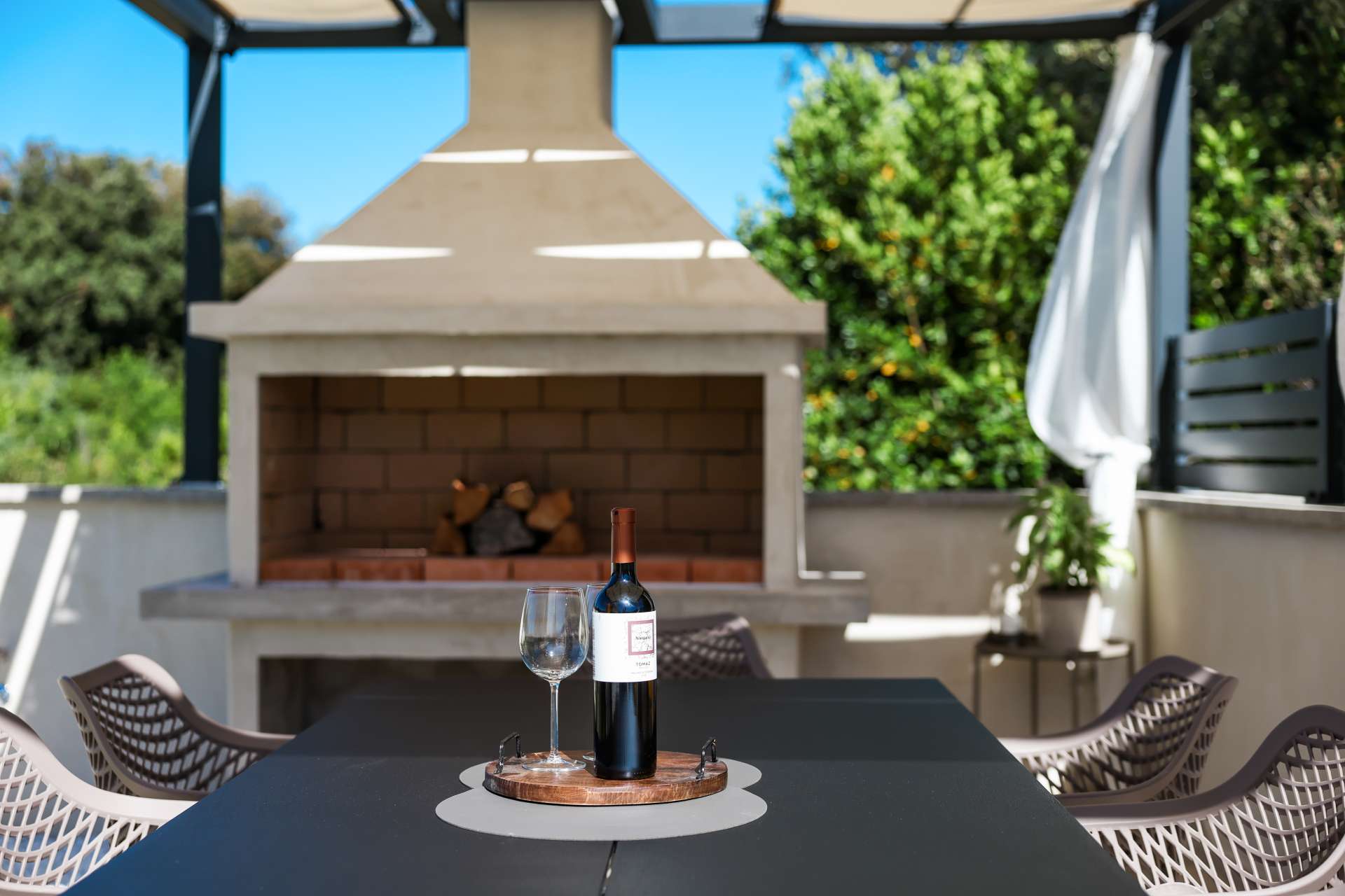 Villa Arboria with heated pool