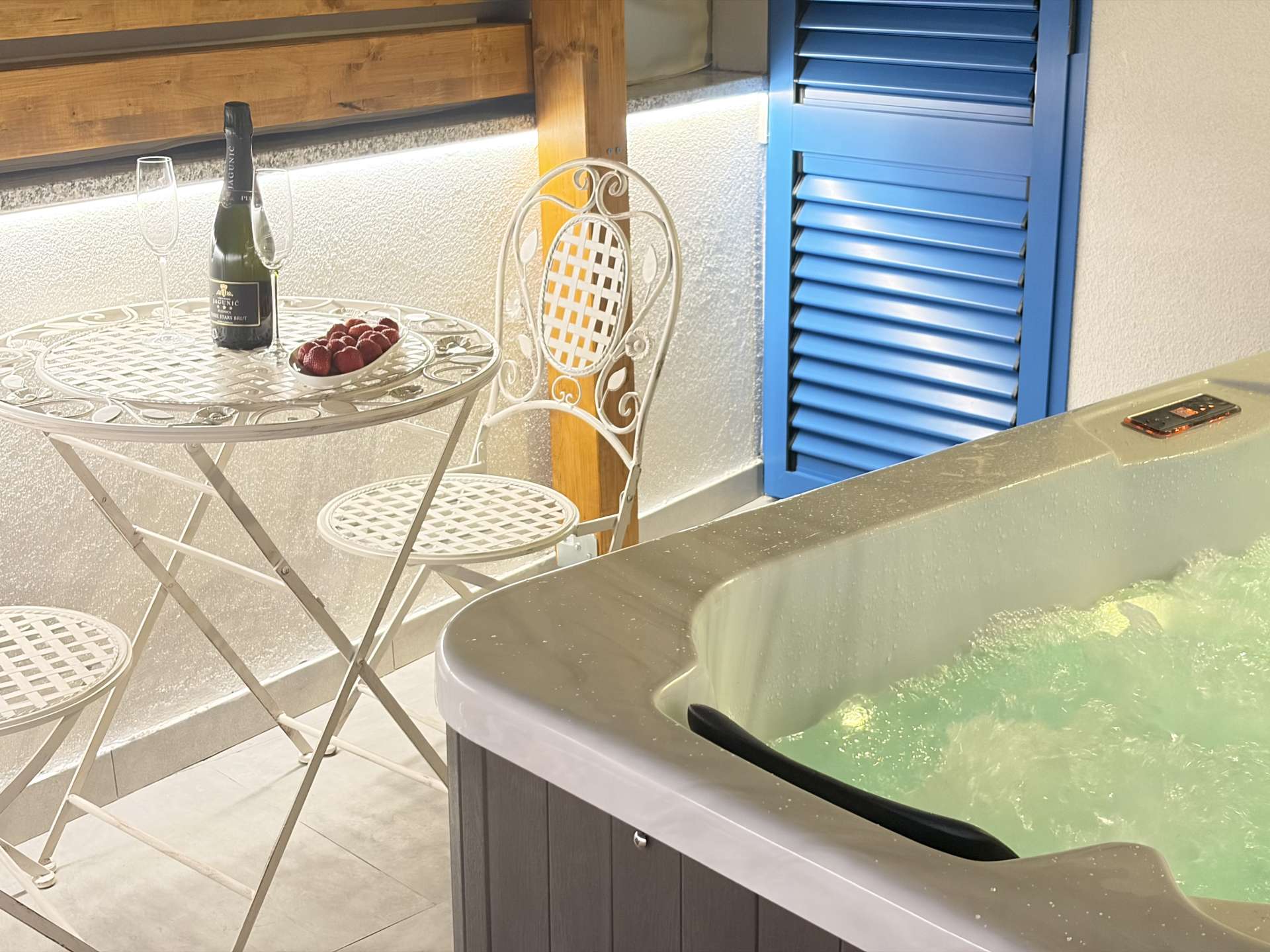 Holiday House Blažov Dvor with jacuzzi