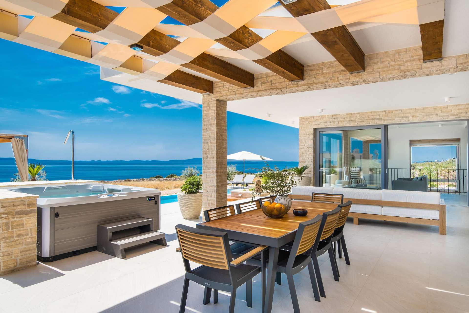 5* Luxury Seaview Villa Plant 6 with pool, sauna and jacuzzi