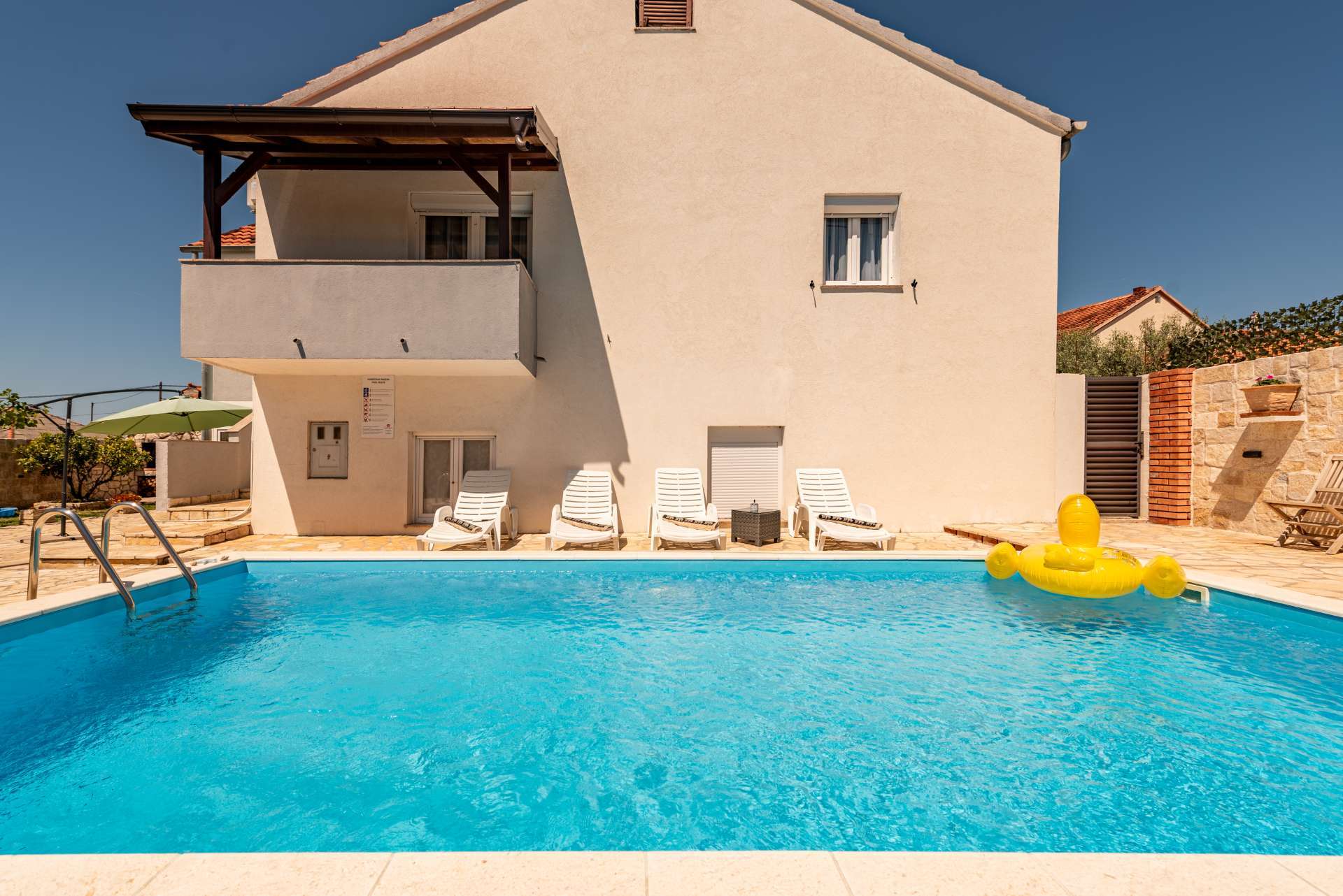 Villa Ariane with pool