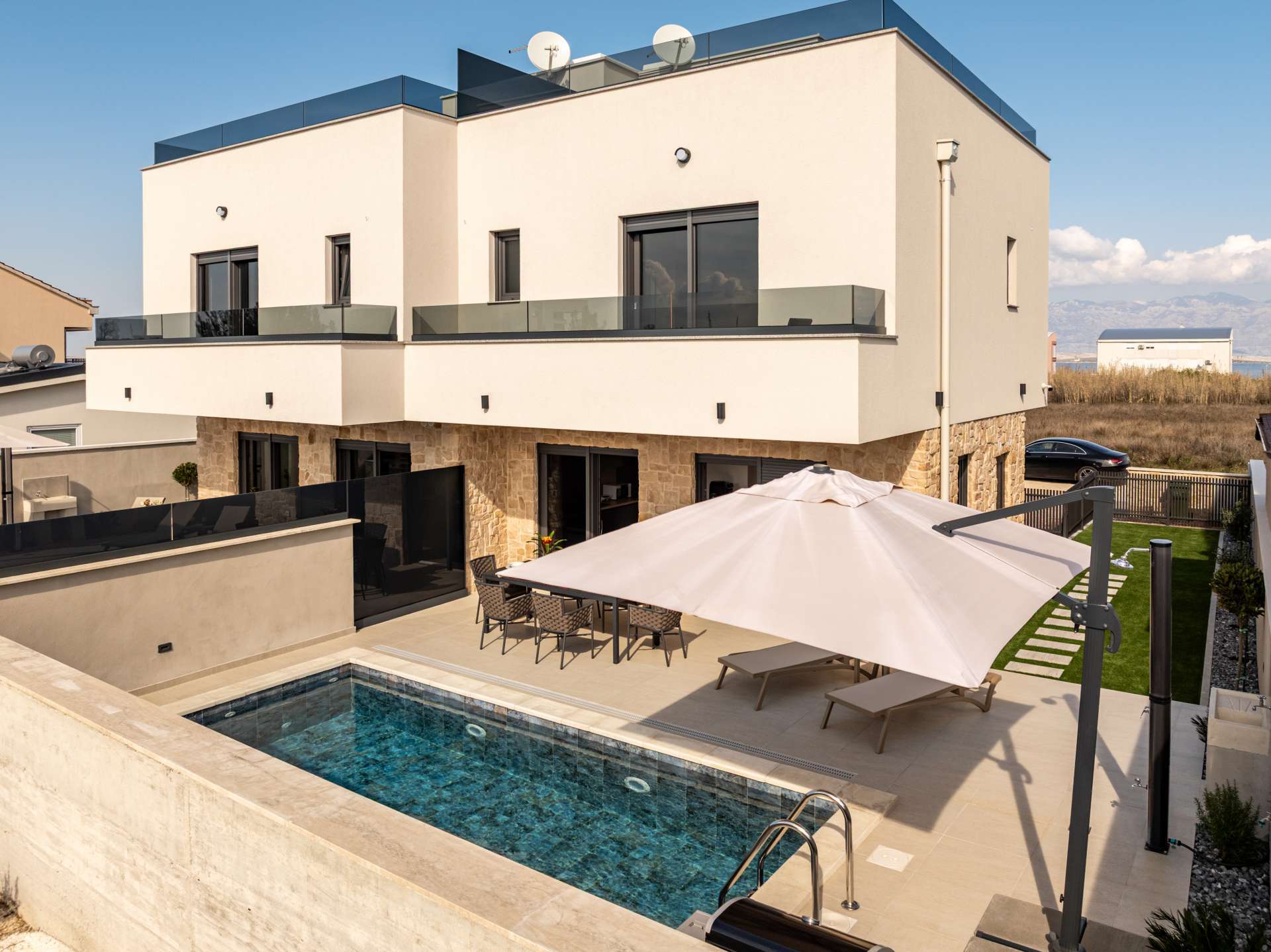 Seaview Villa Sal with pool, jacuzzi and sauna