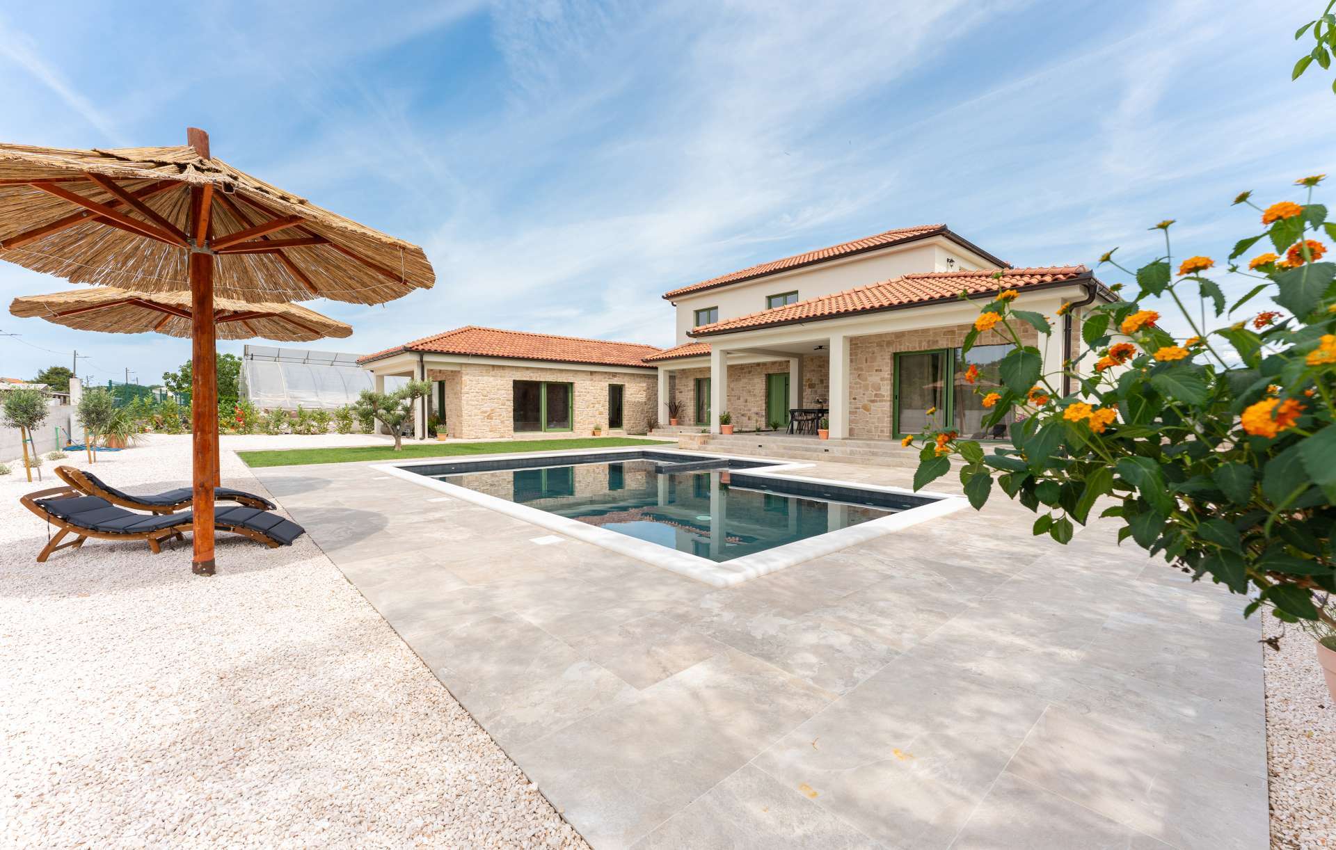 Beautiful Villa Lorna with pool
